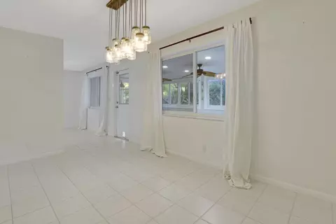 366 Maple Ave, Tequesta, FL 33469 photo 15