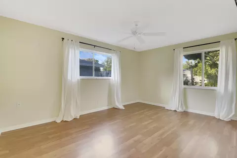 366 Maple Ave, Tequesta, FL 33469 photo 25