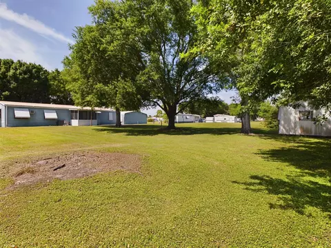 1089 Bay Dr NW, Moore Haven, FL 33471 photo 37