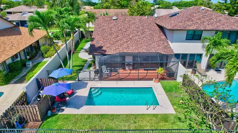 293 SW 28th Ave, Delray Beach, FL 33445