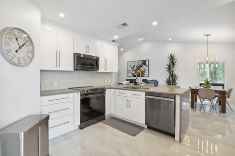 7860 Seville Pl #2204, Boca Raton, FL 33433