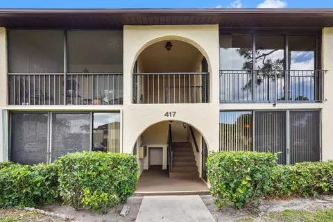 417 Pine Glen Ln #D-1, Greenacres, FL 33463