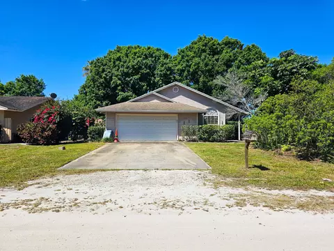 235 12th Ave, Vero Beach, FL 32962