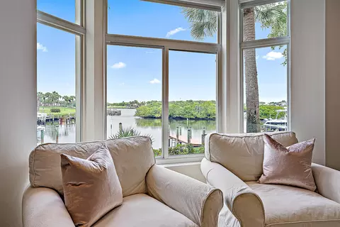 240 Eagle Dr, Jupiter, FL 33477 photo 12