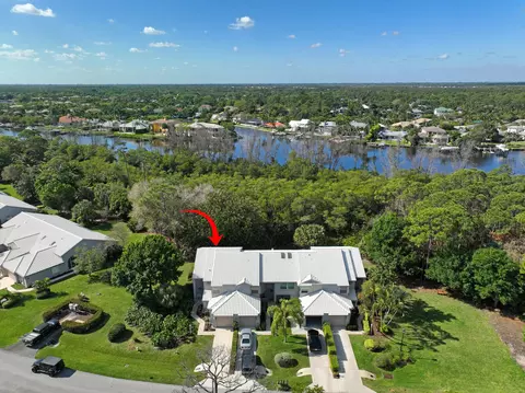 8886 SE Riverfront Ter, Jupiter, FL 33469 photo 3