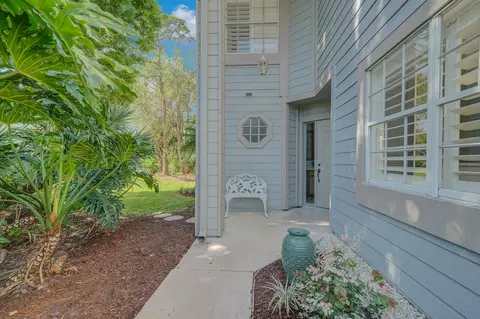 8886 SE Riverfront Ter, Jupiter, FL 33469 photo 16