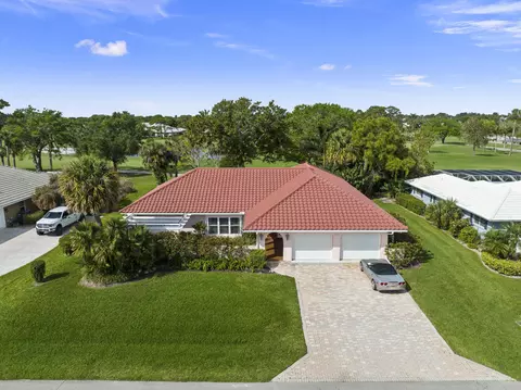 4103 SE Fairway E, Stuart, FL 34997