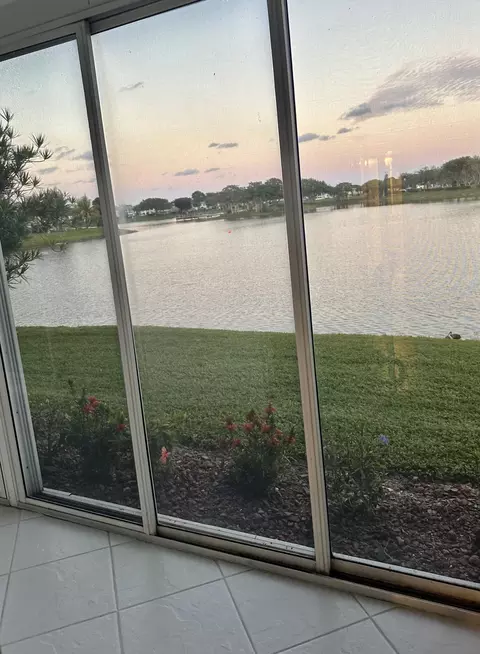 60 Chatham C, West Palm Beach, FL 33417