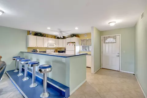 2400 NE 1st Ln #4010, Boynton Beach, FL 33435