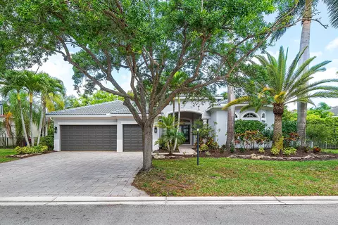 10525 NW 65th Dr, Parkland, FL 33076