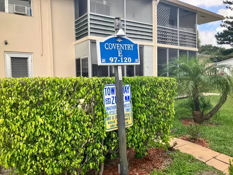 112 Coventry E, West Palm Beach, FL 33417 photo 5
