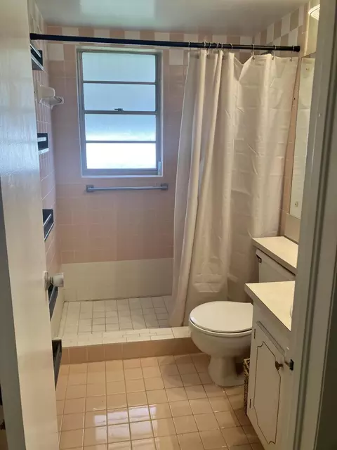 112 Coventry E, West Palm Beach, FL 33417 photo 18