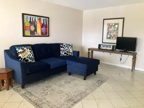 112 Coventry E, West Palm Beach, FL 33417 photo 11