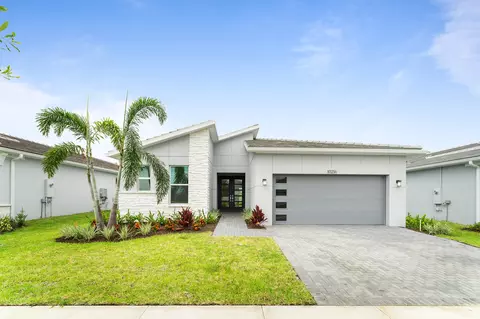 10216 SW Carnelian St, Port Saint Lucie, FL 34987