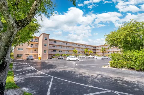 2515 NE 2nd Ct #216, Boynton Beach, FL 33435