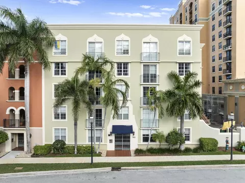 780 S Sapodilla Ave #302, West Palm Beach, FL 33401