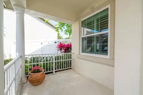 272 Clocktower Dr, Jupiter, FL 33458 photo 4