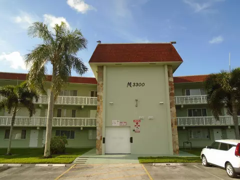 3300 Springdale Blvd #202, Palm Springs, FL 33461