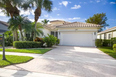 9862 Torino Dr, Lake Worth, FL 33467