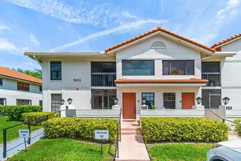 9692 Sills Dr E #201, Boynton Beach, FL 33437