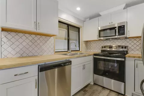 2719 SW Thunderbird Trl, Stuart, FL 34997 photo 8