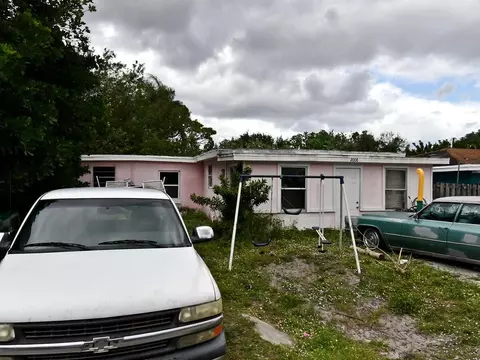 2008 San Marcos Ave, Fort Pierce, FL 34946