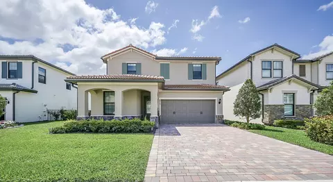 8218 Cadre Noir Rd, Lake Worth, FL 33467