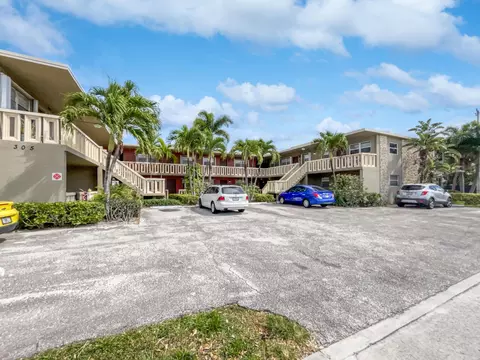 305 E Ocean Ave #204, Boynton Beach, FL 33435