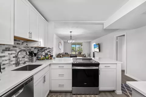 6161 NW 2 Ave #220, Boca Raton, FL 33487