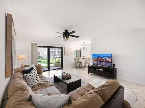 150 Pineview Rd #J2, Jupiter, FL 33469 photo 5
