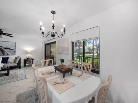 150 Pineview Rd #J2, Jupiter, FL 33469 photo 3