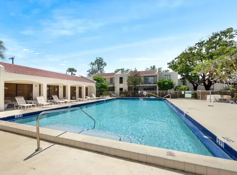 150 Pineview Rd #J2, Jupiter, FL 33469 photo 14
