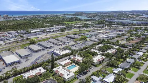 150 Pineview Rd #J2, Jupiter, FL 33469 photo 16