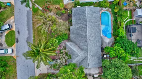 424 SW 7th Ct, Boynton Beach, FL 33435