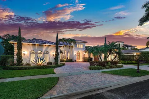 9453 Grand Estates Way, Boca Raton, FL 33496