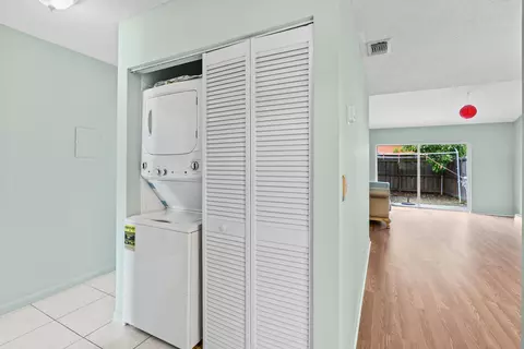 252 Palmetto Ct, Jupiter, FL 33458 photo 10