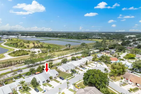 252 Palmetto Ct, Jupiter, FL 33458 photo 2