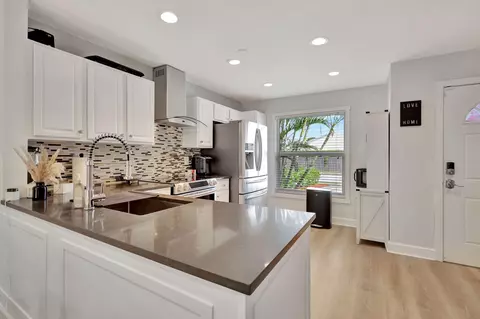 143 Deerfield Dr, Jupiter, FL 33458 photo 6