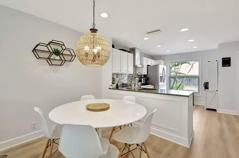 143 Deerfield Dr, Jupiter, FL 33458 photo 8
