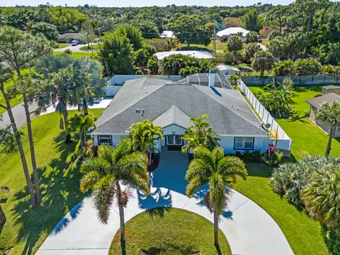 5903 Papaya Dr, Fort Pierce, FL 34982