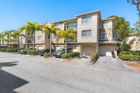 1300 Crestwood Ct S #1315, Royal Palm Beach, FL 33411