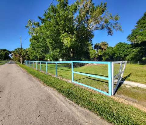 1118 Donna Dr, Moore Haven, FL 33471 photo 21