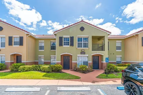 10294 Fox Trail Rd S #703, Royal Palm Beach, FL 33411