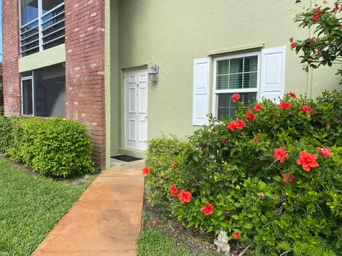 12096 Alternate A1a #F3, Palm Beach Gardens, FL 33410