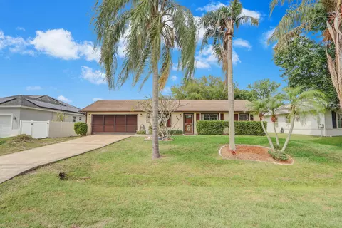 1525 SW Pitts Ave, Port Saint Lucie, FL 34953