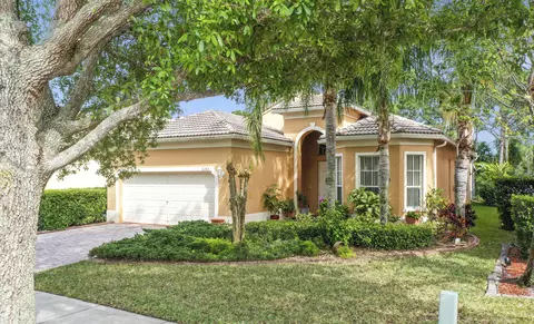 6163 Arlington Way, Fort Pierce, FL 34951