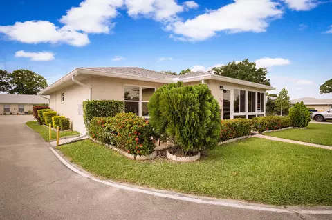 774 Nantucket Cir, Lake Worth, FL 33467