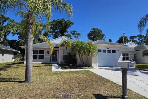 13930 Aguila Ave, Fort Pierce, FL 34951