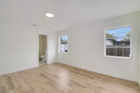 2198 SE Harrison St, Stuart, FL 34997 photo 12