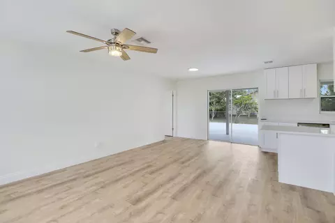 2198 SE Harrison St, Stuart, FL 34997 photo 16